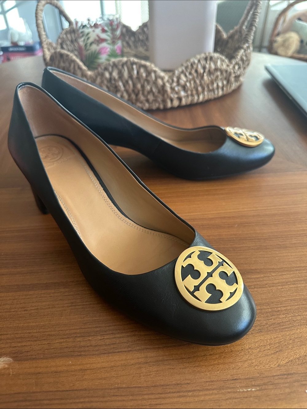 Tory Burch Black Leather Block Heels with Gold Logo - Picture 7 of 7